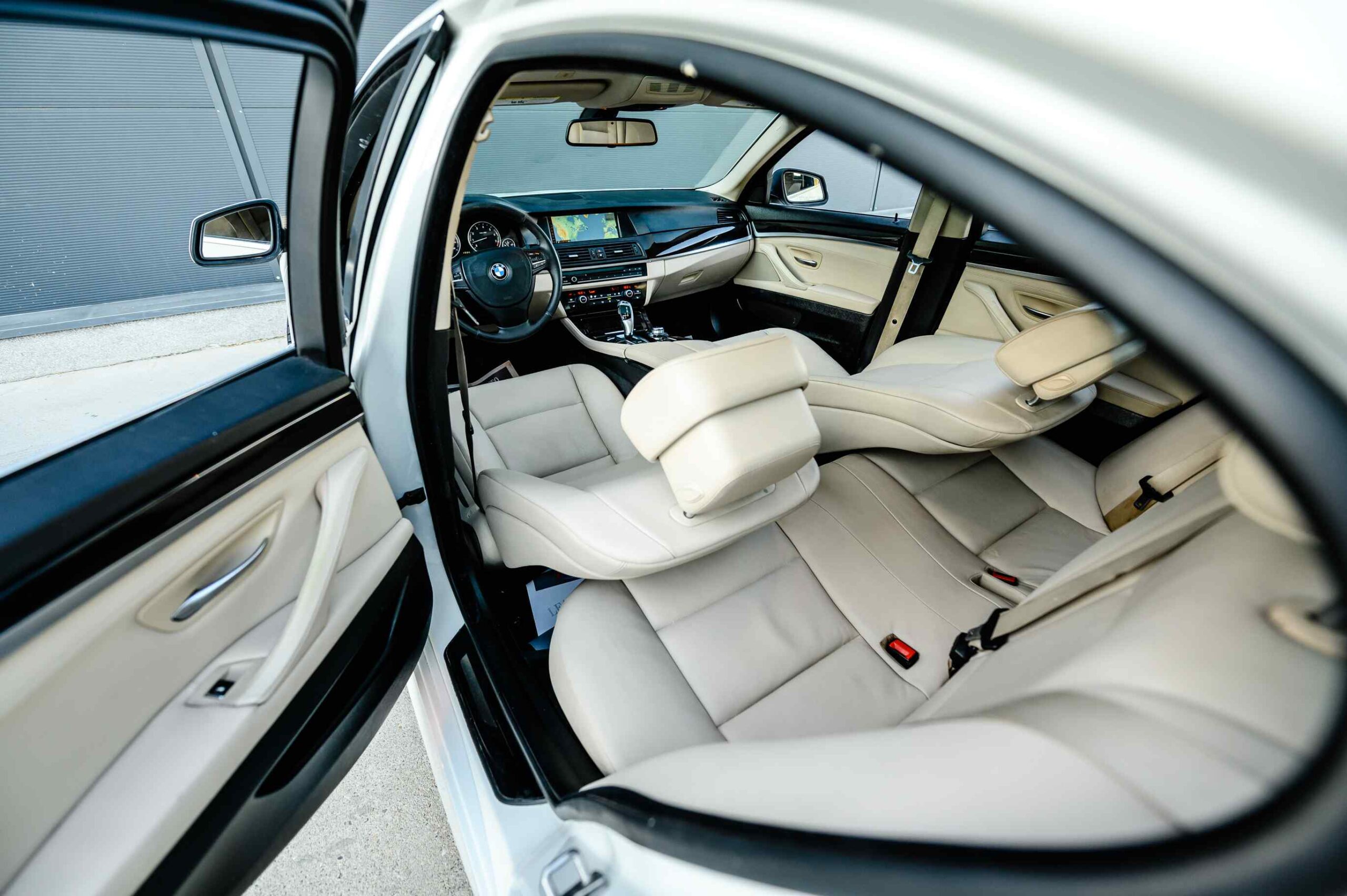 BMW Seria 5 F10 528i X-Drive