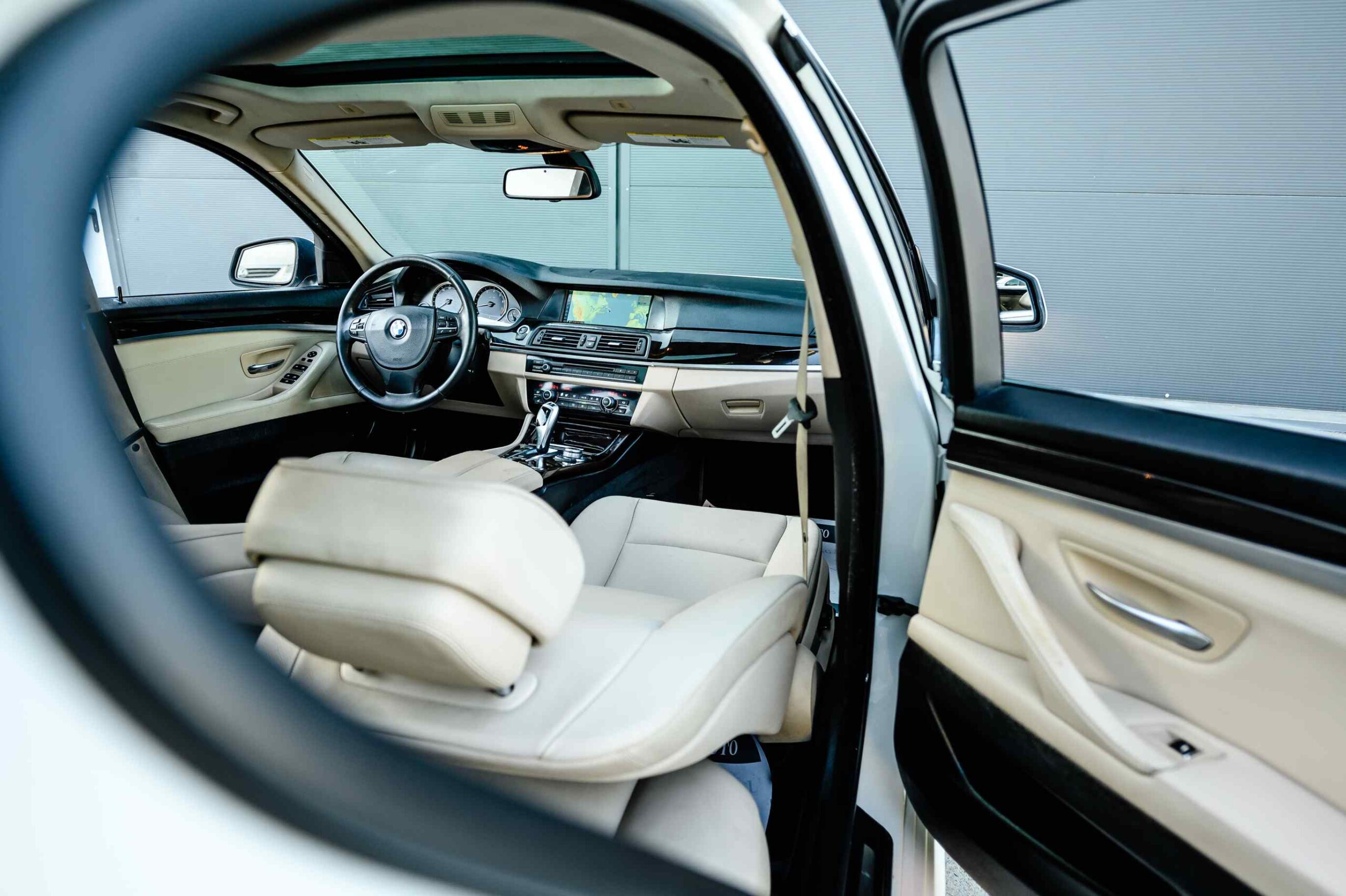 BMW Seria 5 F10 528i X-Drive