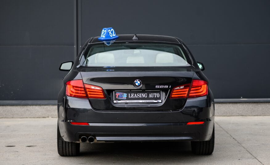 BMW Seria 5 F10 528i