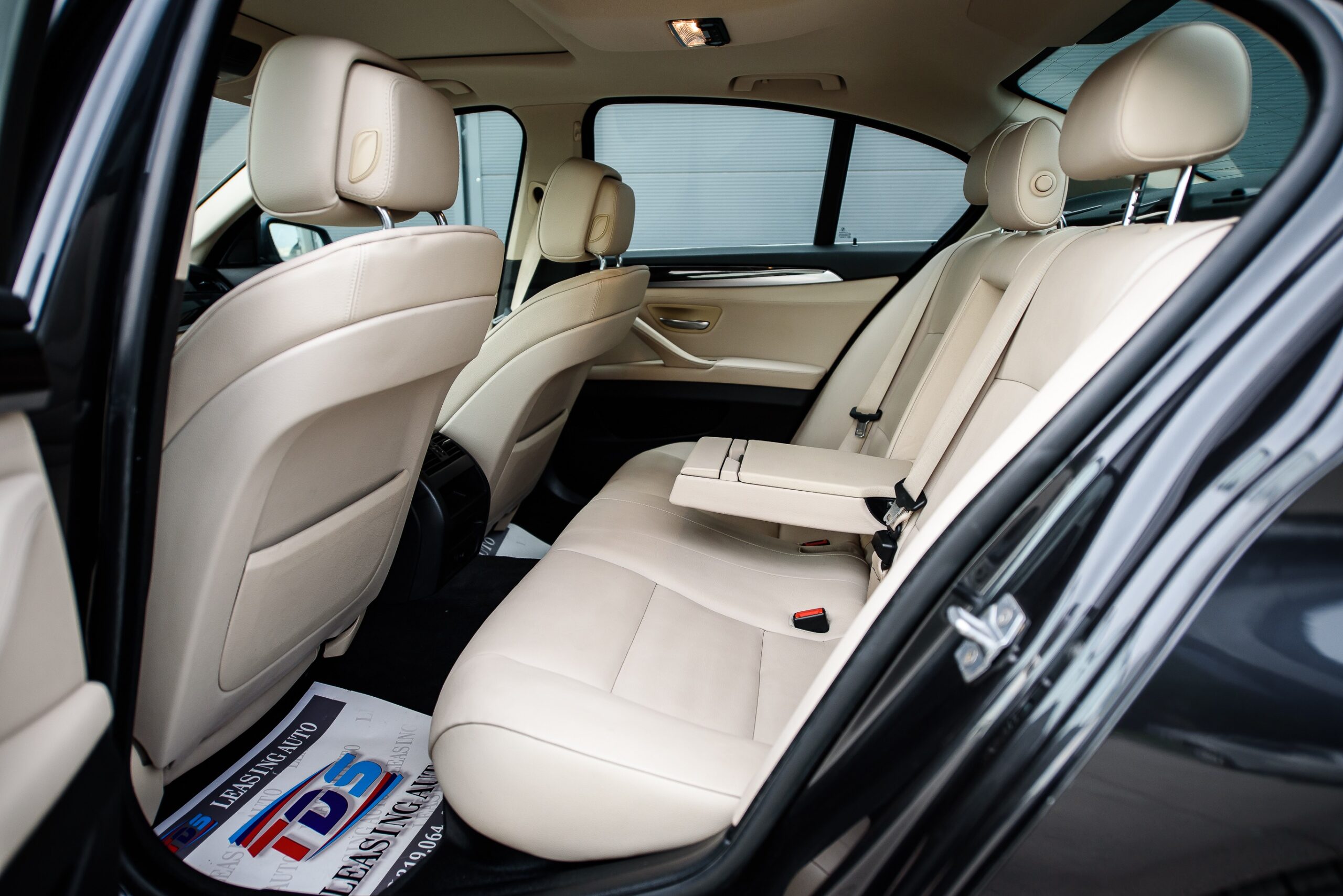 BMW Seria 5 F10 528i