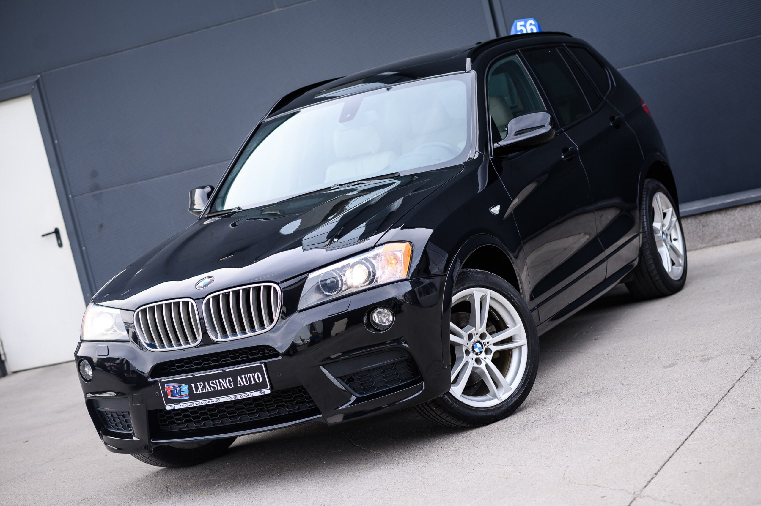 BMW X3 X-Drive 28i