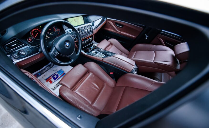 BMW Seria 5 F10 525d X-Drive Touring
