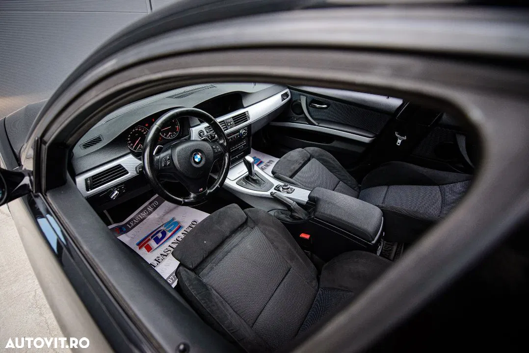 BMW Seria 3 320d X-Drive Touring