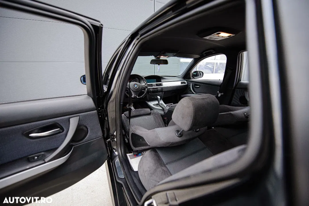 BMW Seria 3 320d X-Drive Touring