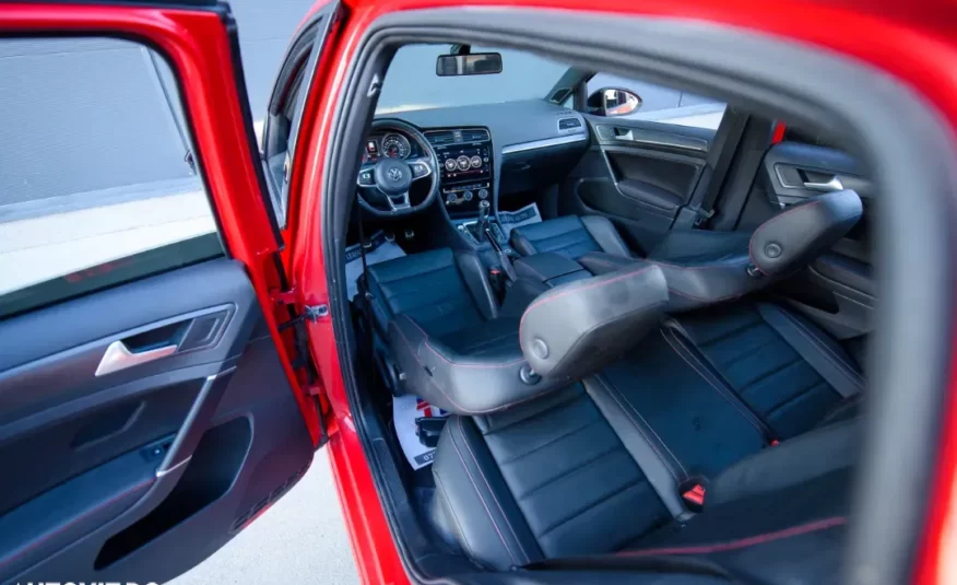 Volkswagen Golf GTI (BlueMotion Technology)
