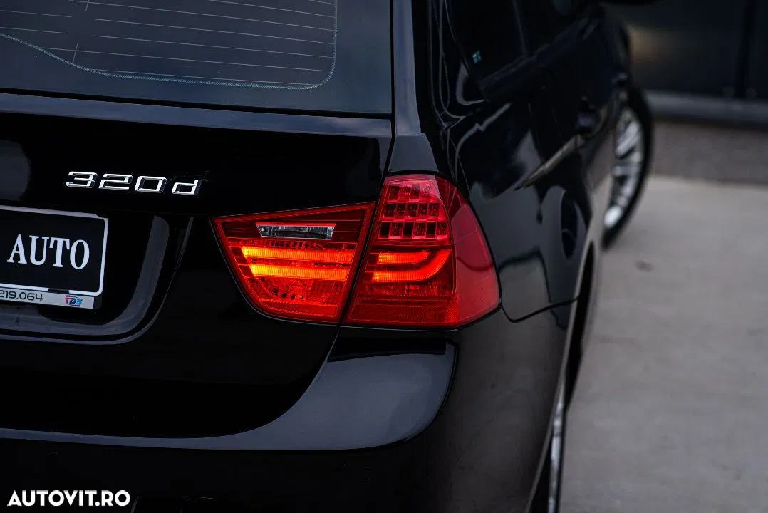 BMW Seria 3 320d X-Drive Touring