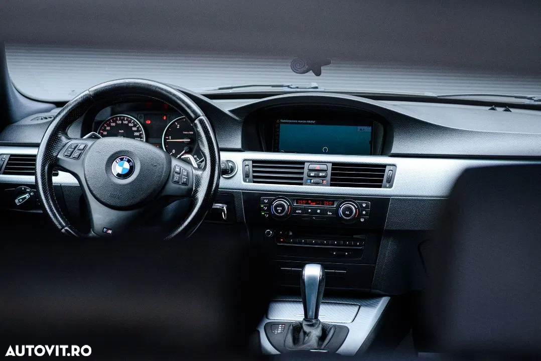 BMW Seria 3 320d X-Drive Touring