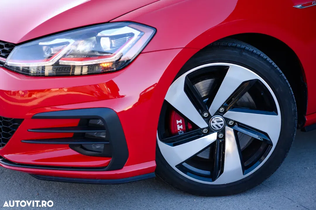 Volkswagen Golf GTI (BlueMotion Technology)