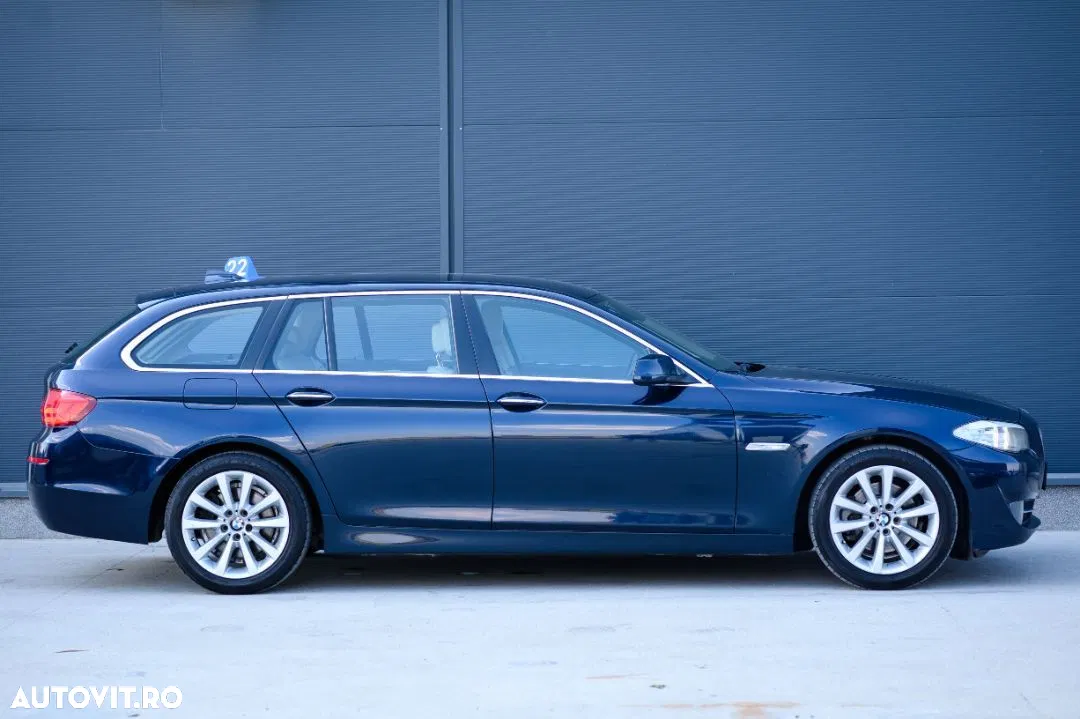 BMW Seria 5 F10 520d Touring