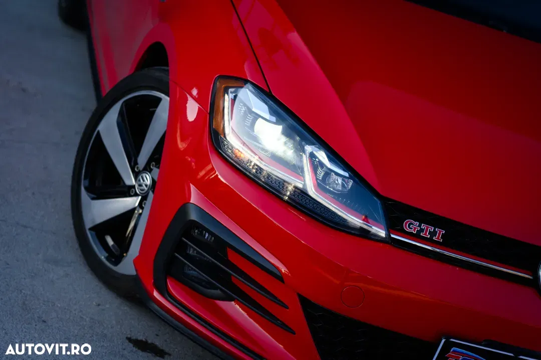 Volkswagen Golf GTI (BlueMotion Technology)