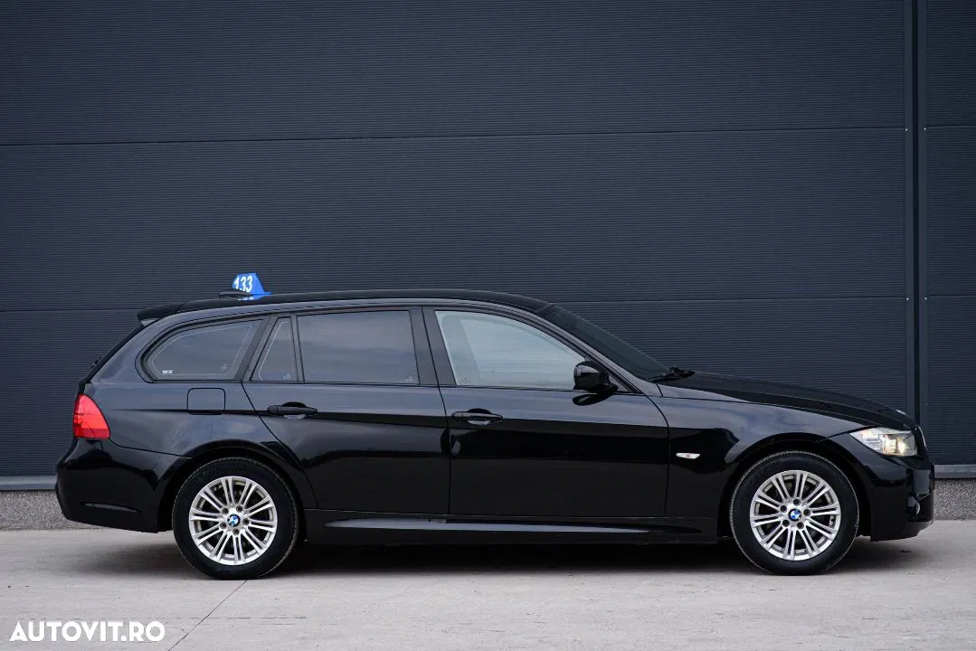 BMW Seria 3 320d X-Drive Touring